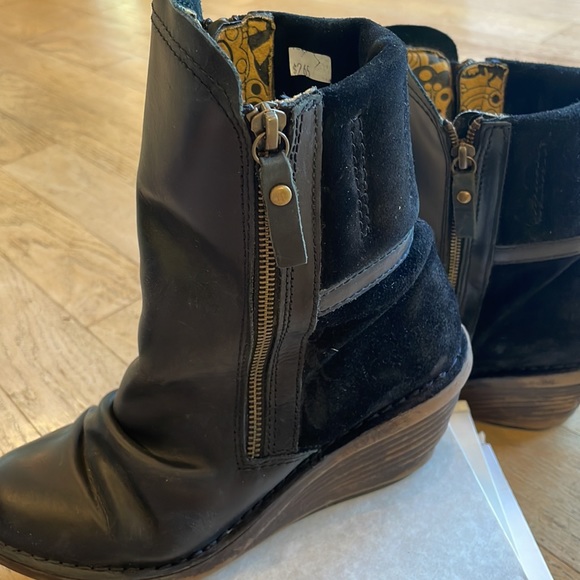 Fly London bootie - Picture 3 of 10